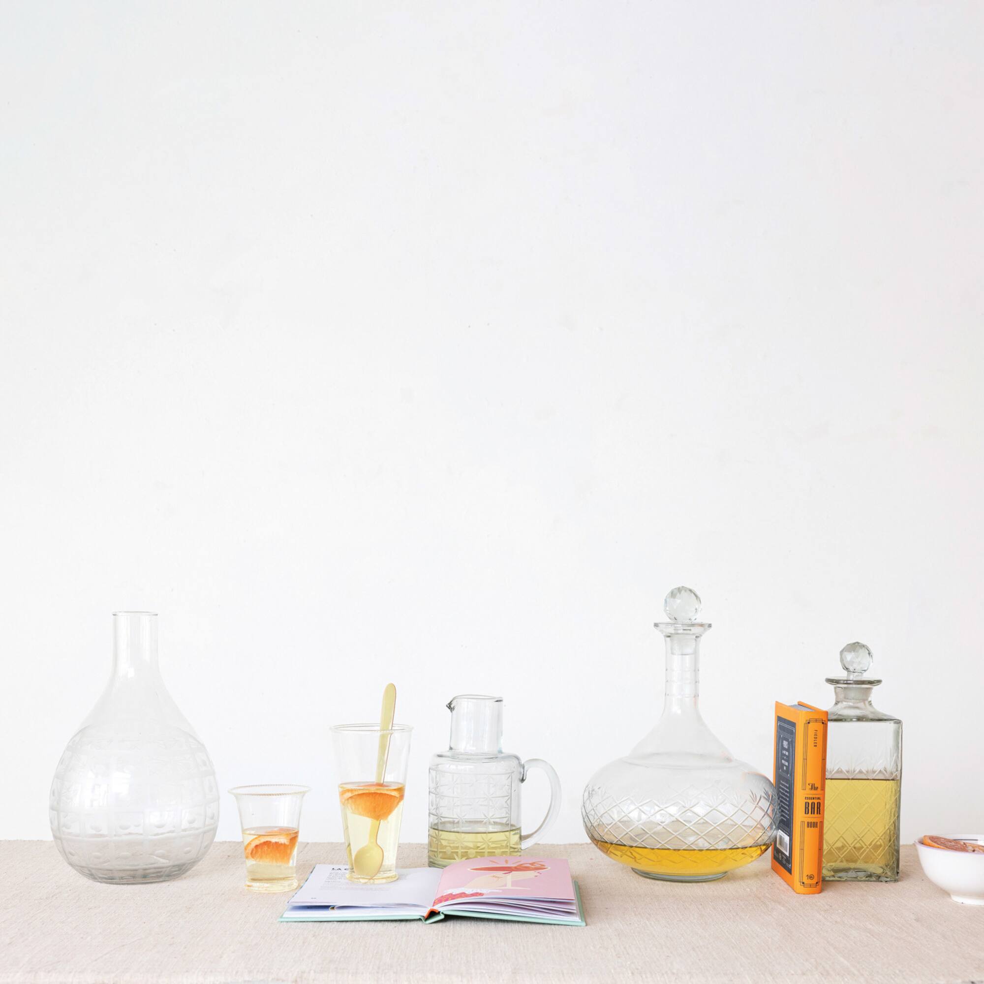 Hello Honey® 6" Clear Round Glass Drinking Glasses with Debossed Rim & Base, 6ct.